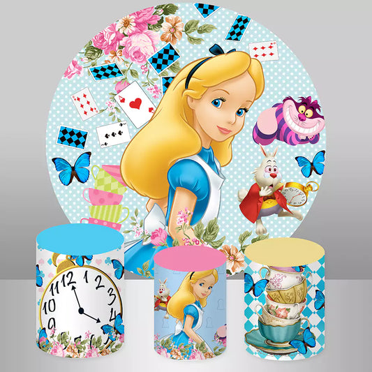 Ronde achtergrond met Alice in Wonderland-thema en 3 sokkelhoezen