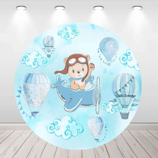 Niebieski motyw pilotażowy miś i balony na gorące powietrze Baby Shower okrągłe tło imprezy