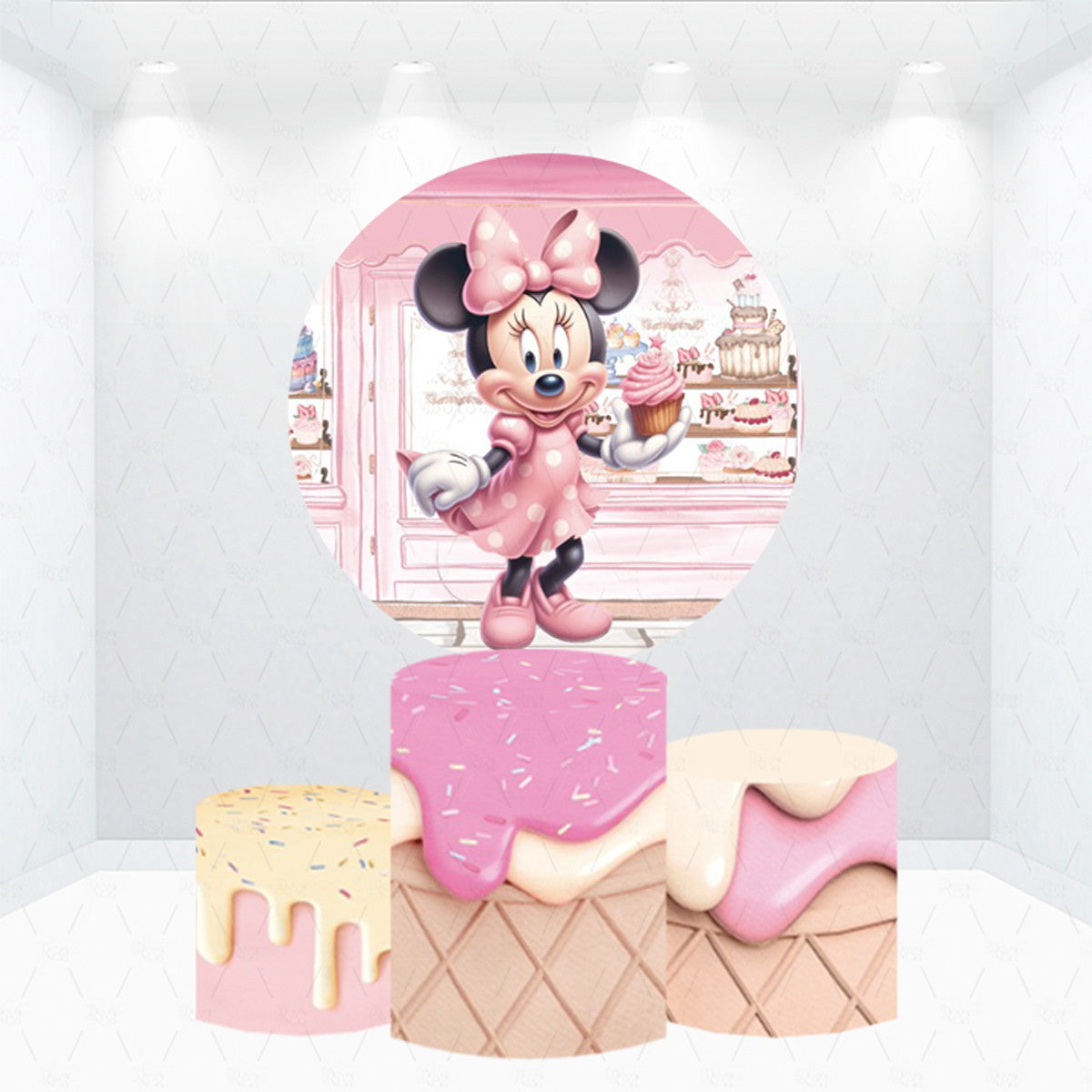 Couverture de plinthe de fond de cercle rond de fête d'anniversaire de filles de crème glacée de souris rose